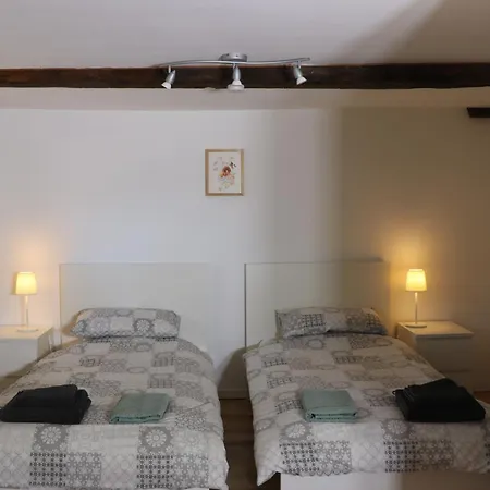 Les Deux Lievres Villefranche-de-Rouergue