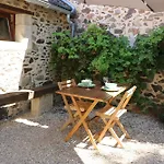 Les Deux Lievres فيلفرانش-دي-رويرغ