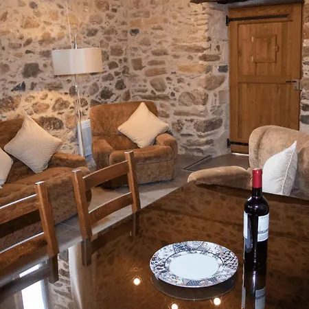Les Deux Lievres Holiday home