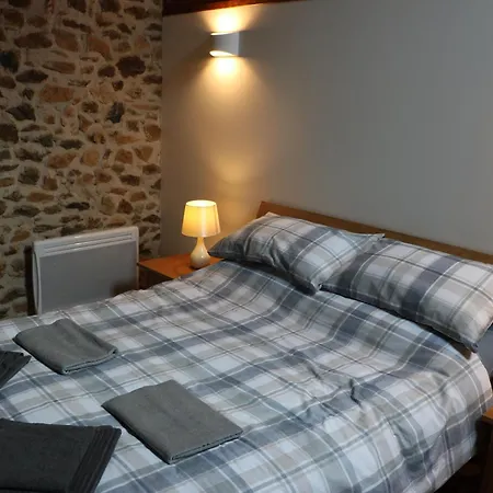 Les Deux Lievres Holiday home