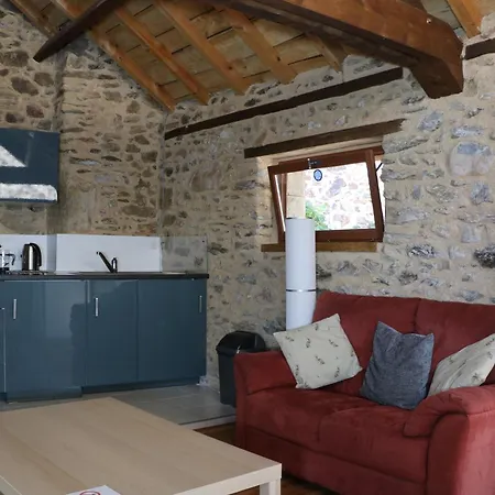 Les Deux Lievres Holiday home *