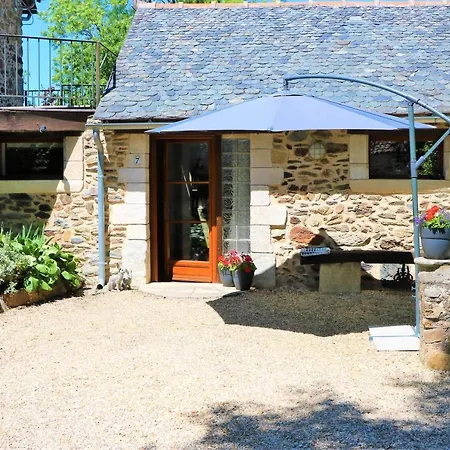 Holiday home Les Deux Lievres