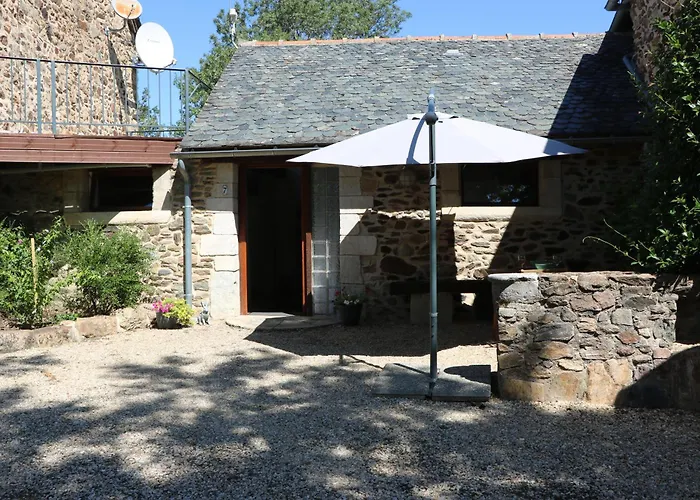 Les Deux Lièvres Hébergement de vacances Villefranche-de-Rouergue