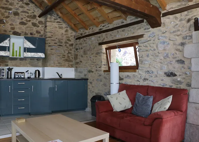 Les Deux Lièvres Hébergement de vacances *