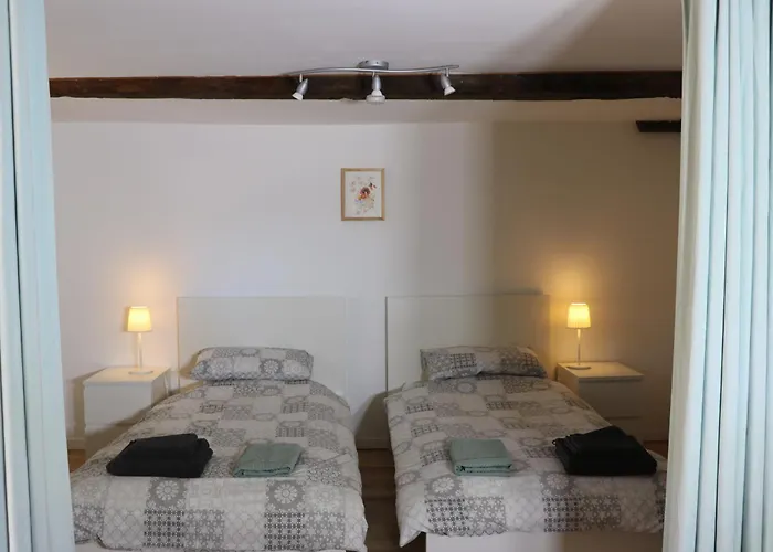 Les Deux Lièvres Villefranche-de-Rouergue